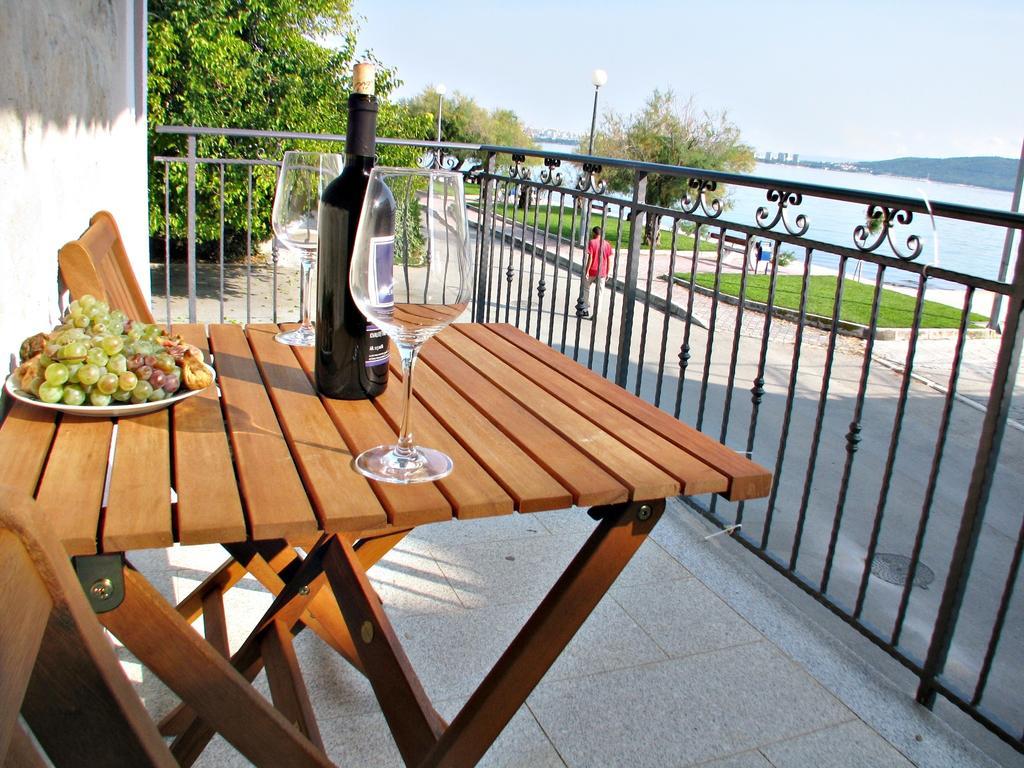 Apartment Noa Kaštel Kambelovac Стая снимка