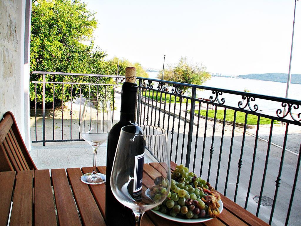 Apartment Noa Kaštel Kambelovac Стая снимка